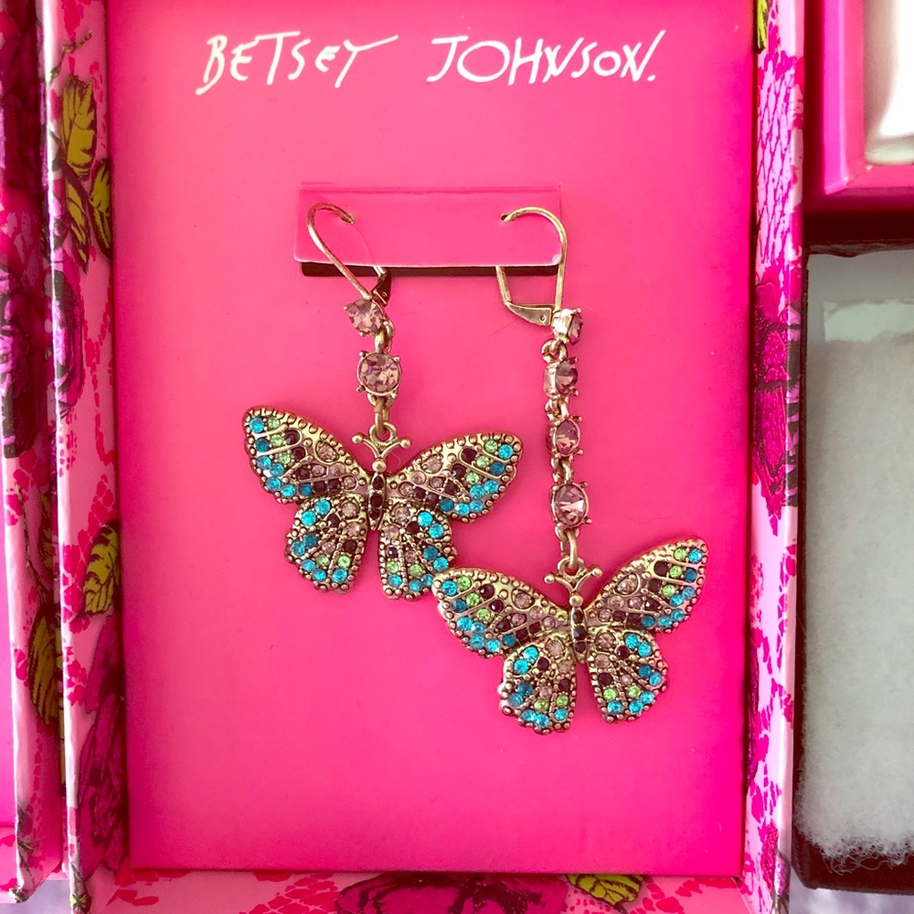 Beautiful butterflies🦋 - Betsey Johnson earrings!